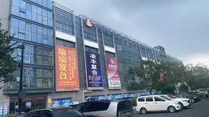 dongsheng_road_fabrics_market_Keqiao