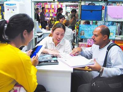 Foreigners Do Business in Yiwu