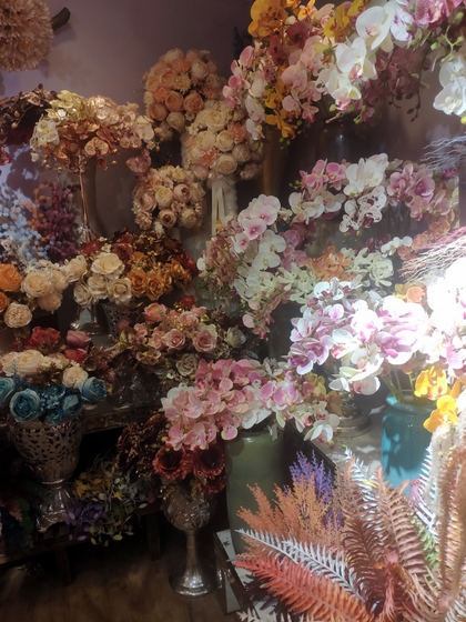 9101 YIZHENG Artificial Flowers & Plants wholesale supplier showroom 006