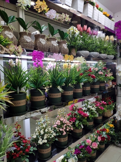 9104 SIHAI Artificial Flowers & Plants showroom 007