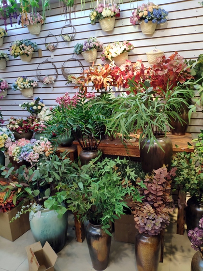 9113 SuRong Plastic Flowers Factory Wholesale Supplier Showroom 003