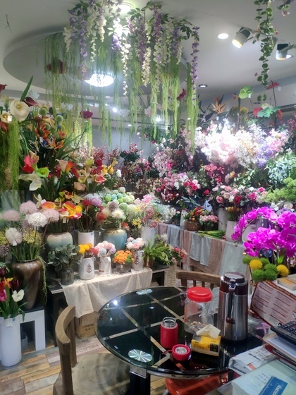 Artificial Flowers : Buy High Quality Artificial Flowers for Decoration  Online
