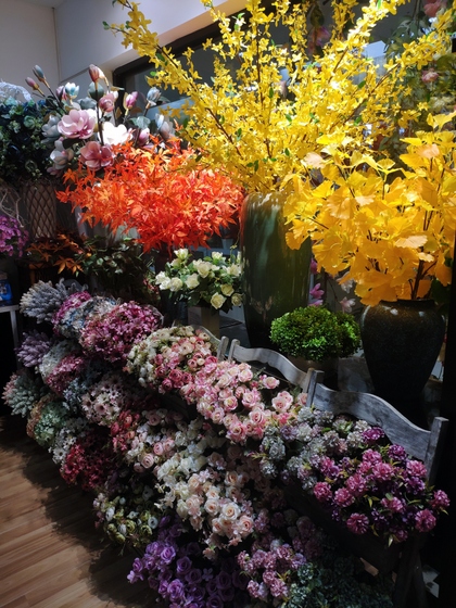 9129 HONGJINGSHU Artificial Flowers Showroom 008