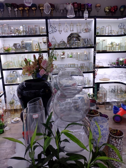 9133 JingBo Glasswar & Decorations Showroom 005