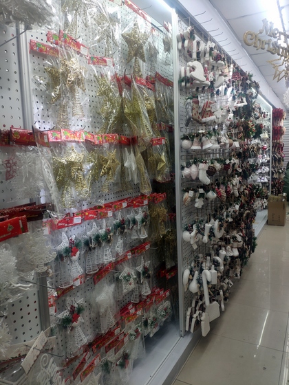 9136 SHZM Home Decor Giftware Factory Wholesale Supplier in Yiwu China. Showroom 024