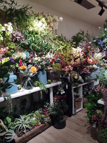 9190 HanLin Artificial Flowers Showroom 002