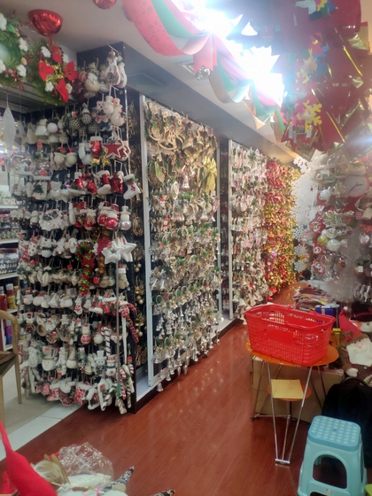 9192 ZHANBANG Christmas Decor wholesale factory supplier in yiwu China. Showroom 004