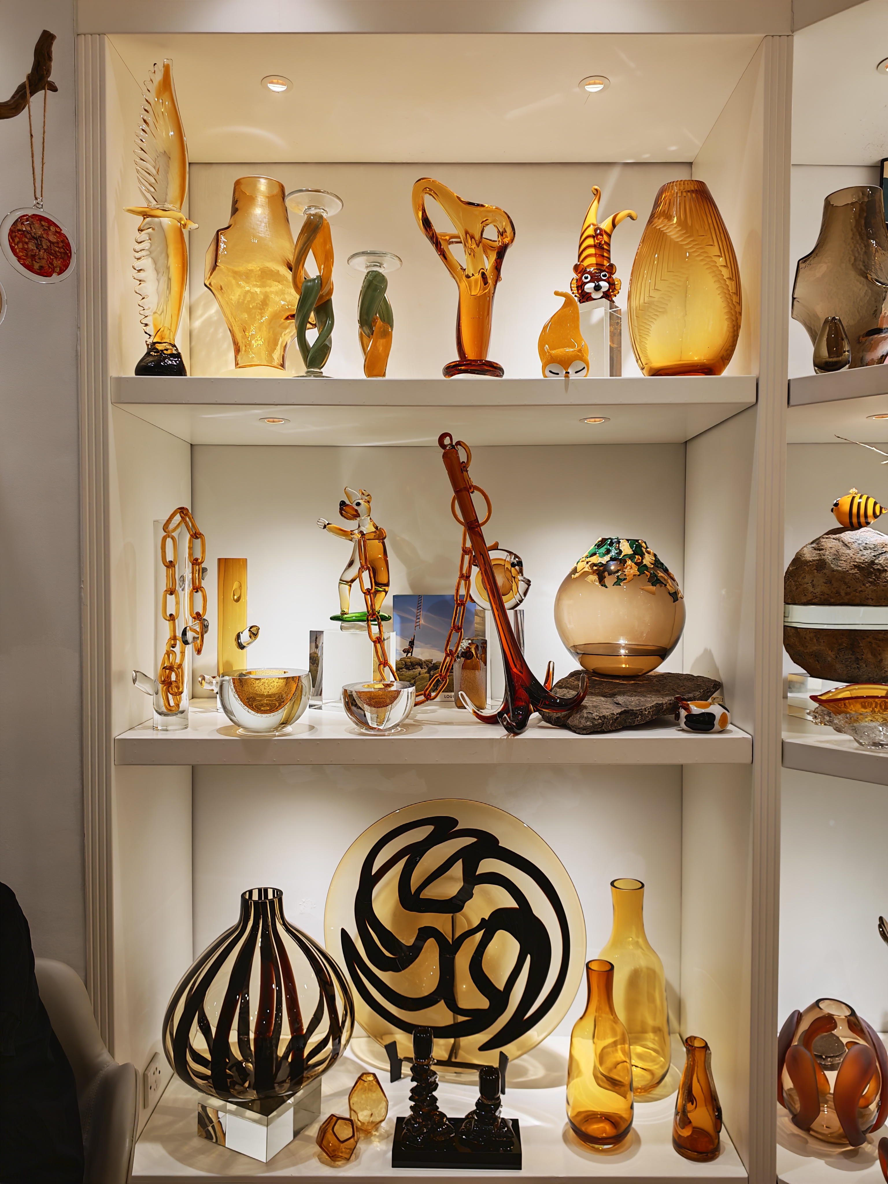 TIANHAOGELEI Glaze Glass Arts Crafts Wholesale Showroom 2025 (12)