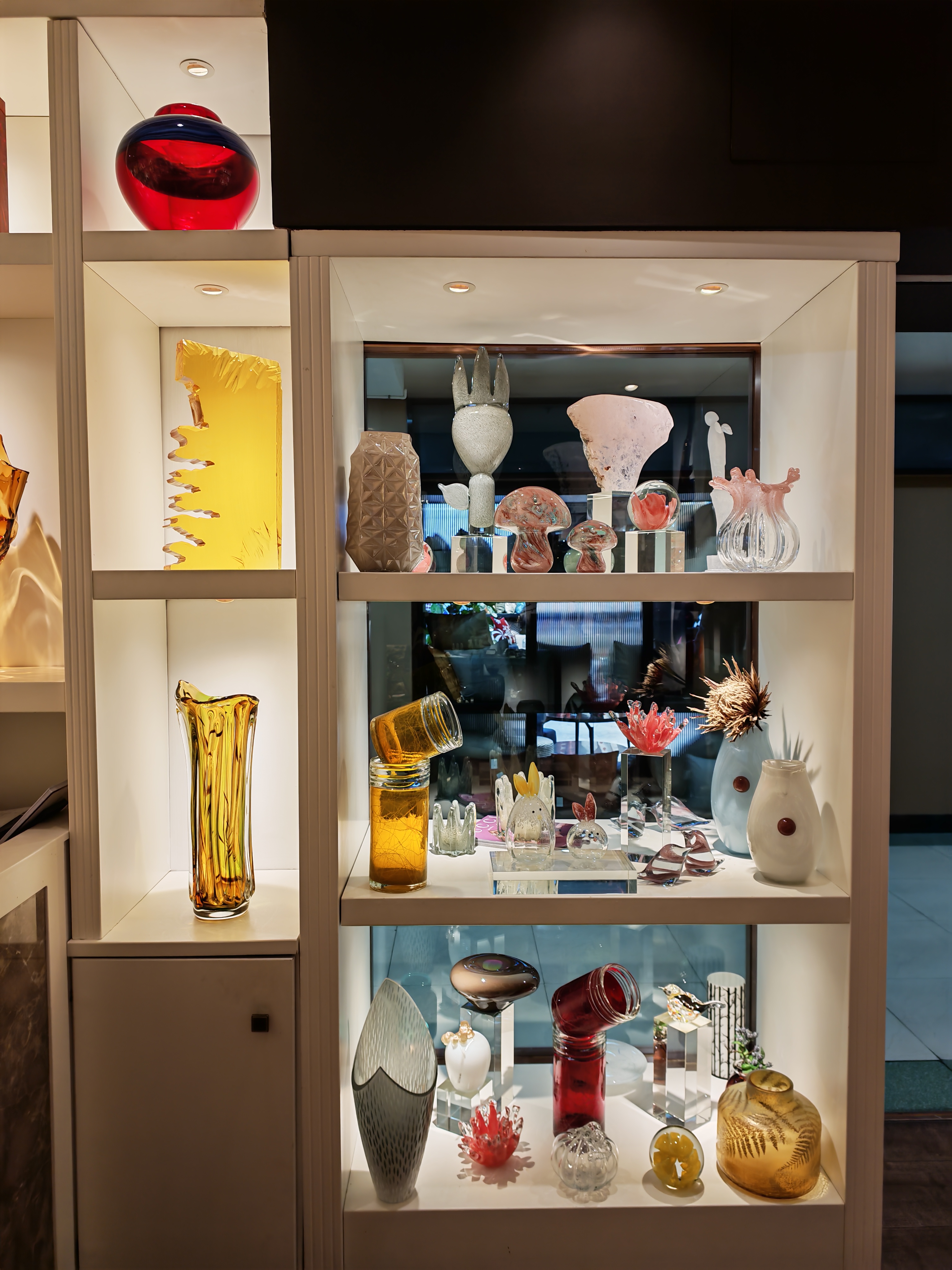 TIANHAOGELEI Glaze Glass Arts Crafts Wholesale Showroom 2025 (2)