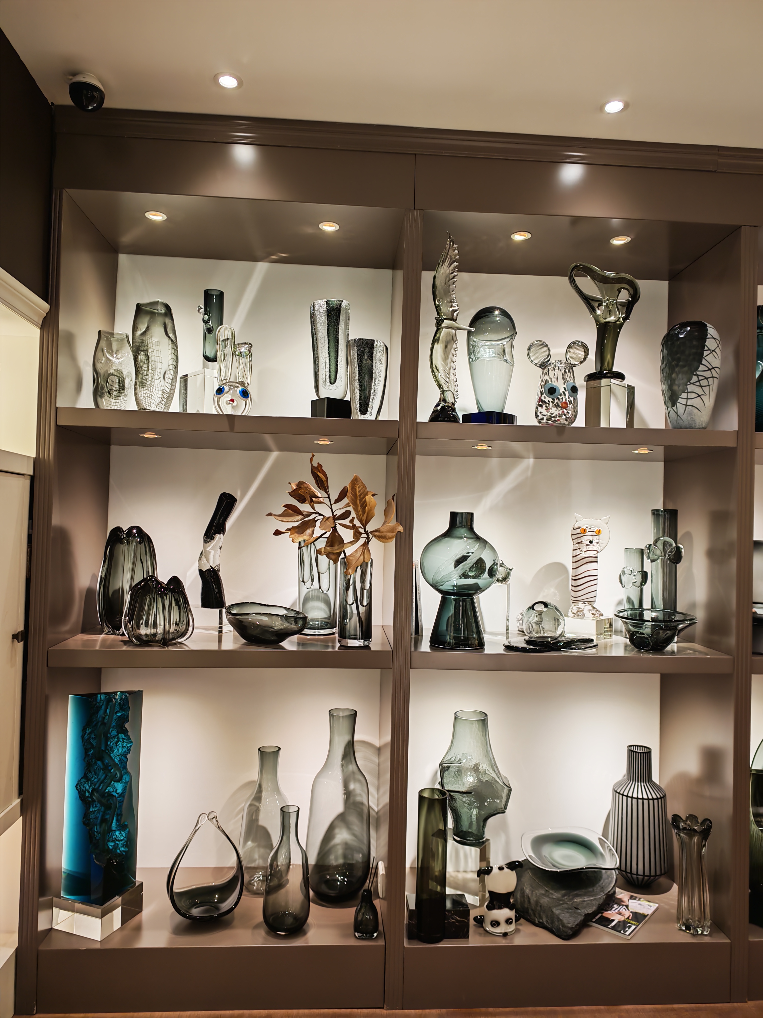 TIANHAOGELEI Glaze Glass Arts Crafts Wholesale Showroom 2025 (6)