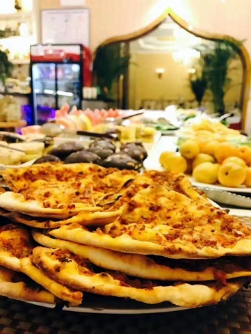 muslim-halal-food-restaurant-yiwu-china-yasin-kebab-bbq-envirment-atmosphere-003