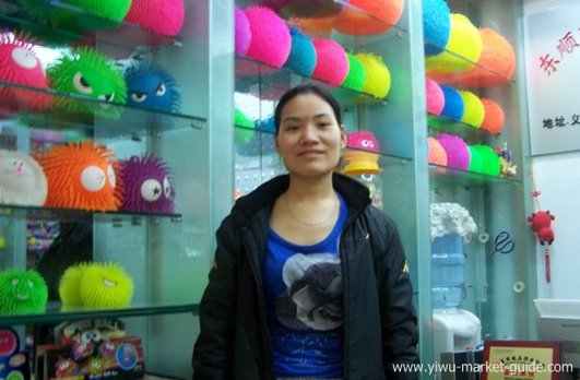 puffer ball wholesaler in Yiwu market
