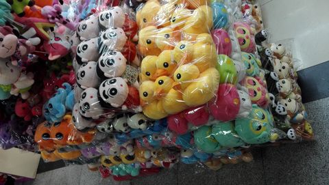 plush toys middle size wholesale in Yiwu market China