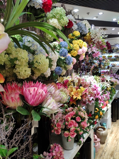 9117 JunTing Artificial Flowers Showroom 005