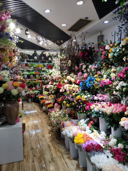 9117 JunTing Artificial Flowers Showroom 007