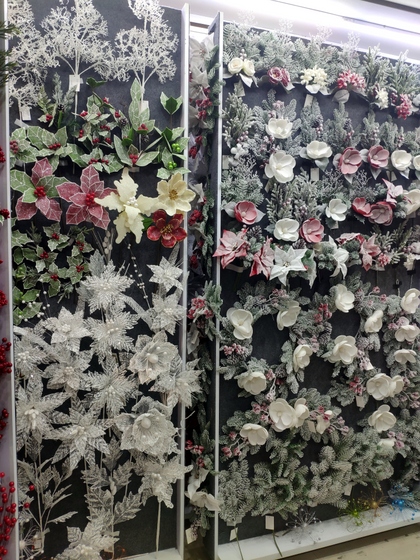 9128 MuCheng Christmas Flowers Showroom 002