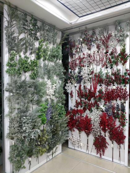 9128 MuCheng Christmas Flowers Showroom 004