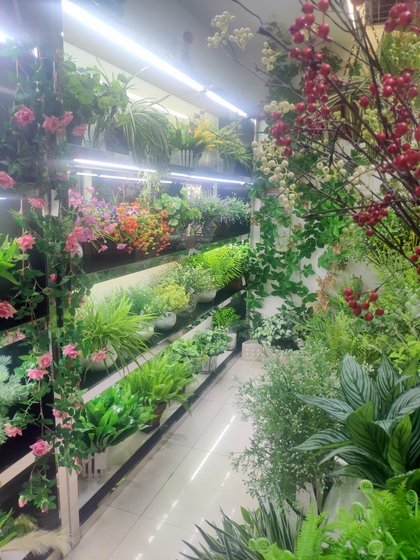 9167 TIANYUAN Artificial Floral Factory Wholesale Supplier Yiwu China. Showroom  006