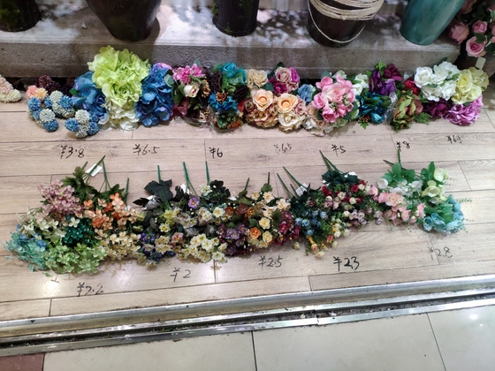 1 supplier inside Yiwu artificial flowers market has some stock, ready to be shipped. MOQ is only 1 carton
