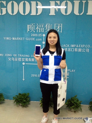 professional guide / translator in Yiwu market with phone / camera