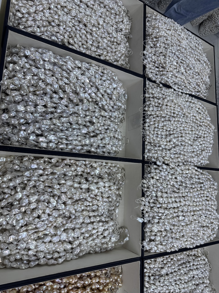 baroque freshwater pearls in zhuji pearls market 2025