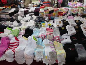 yiwu night market adidas socks