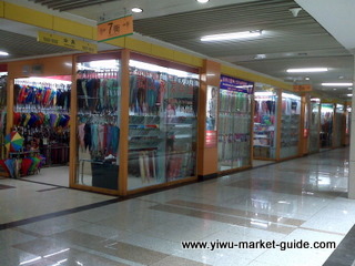 yiwu umbrella and rainwear market